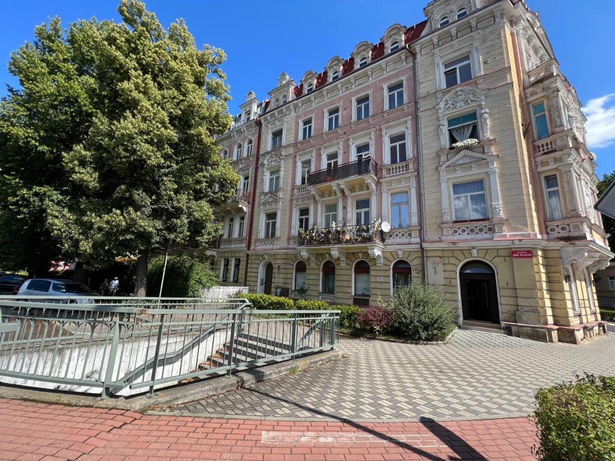 Apartment Alice Center Karlovy Vary Exterior foto