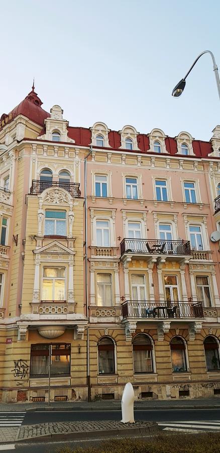 Apartment Alice Center Karlovy Vary Exterior foto
